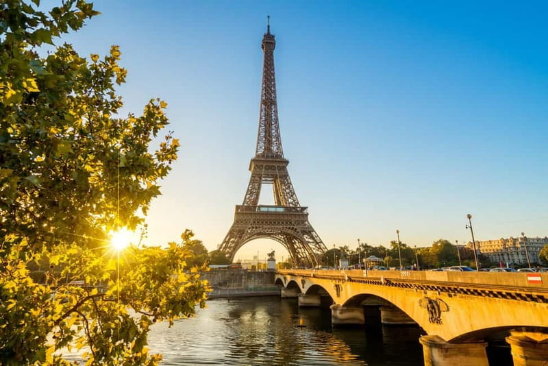 From Le Havre: Deluxe Paris Tour with Seine River Cruise - Forty-five minutes on the Champs-Élysées