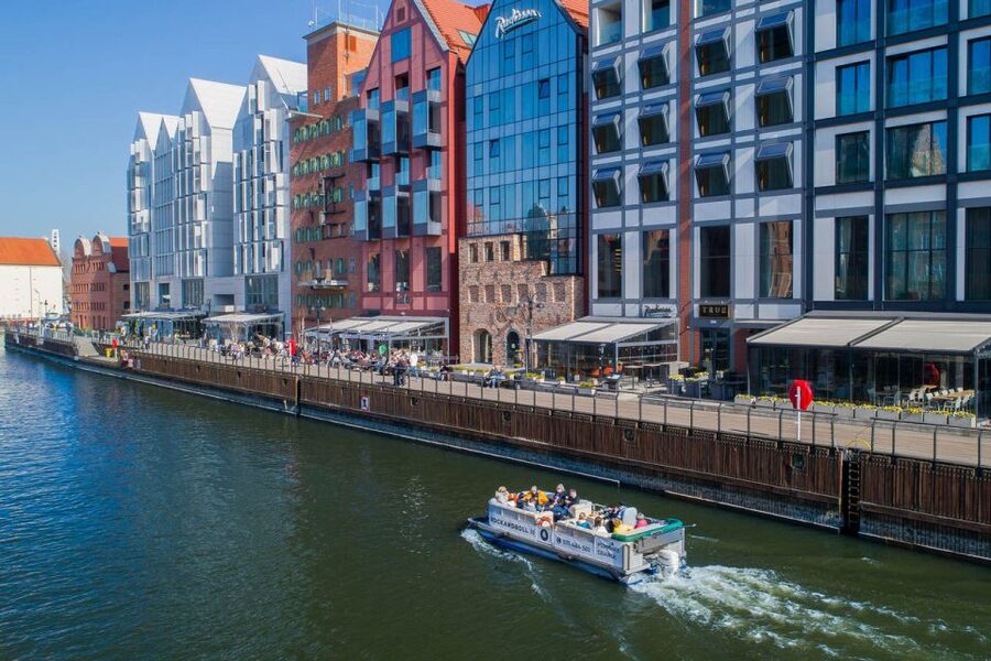 Gdańsk: Motlawa River Sightseeing Catamaran Cruise - Comfort, weather, and families
