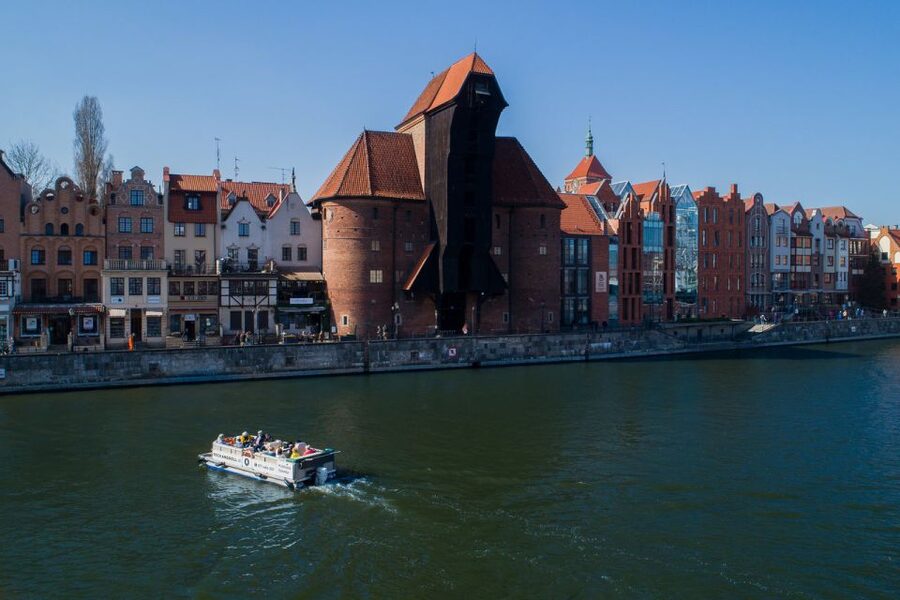 Gdańsk: Motlawa River Sightseeing Catamaran Cruise - Teutonic Castle remains and Długie Pobrzeże