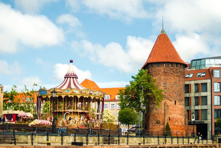 Gdańsk: Motlawa River Yacht Cruise - Fish Market, Brabank, and the city’s changing edge