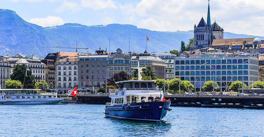 Geneva: 50-Minute Lake Geneva Cruise - Cruising toward Bellevue and Pointe à la Bise