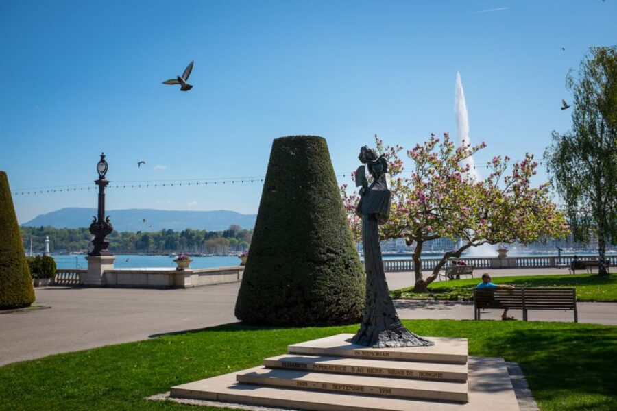 Geneva: Scenic Lake Cruise with Snacks and Wine - Should you book this Geneva lake cruise?