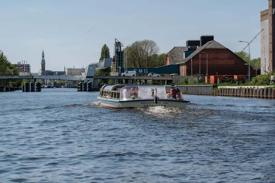 Groningen: City Canal Cruise - Comfort in rain, wind, and winter cold