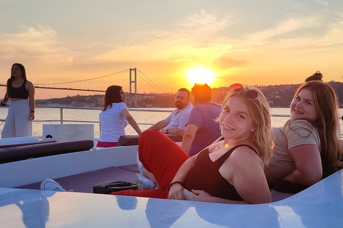 Guided Bosphorus Sunset Cruise on Luxurious Yacht - Small Group Cruise - The First Bridge and the link between two continents