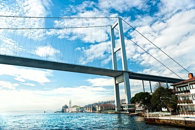 Guided Bosphorus Sunset Cruise on Luxurious Yacht - Small Group Cruise - Starting at Kabataş and finding the right pier