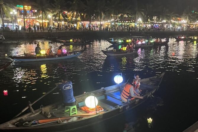 Hoai River Boat Trip by Night with Release Lantern - A walk through Hoi An’s Old Town and night market