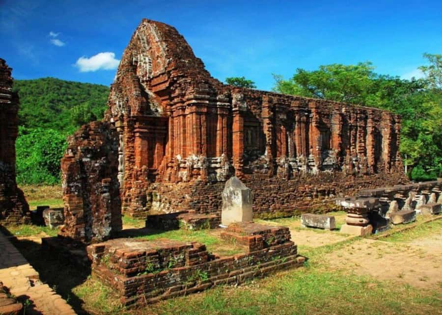 Hoi An: Half-Day to My Son Sanctuary & Sunset River Cruise - The Cham dance performance adds living culture