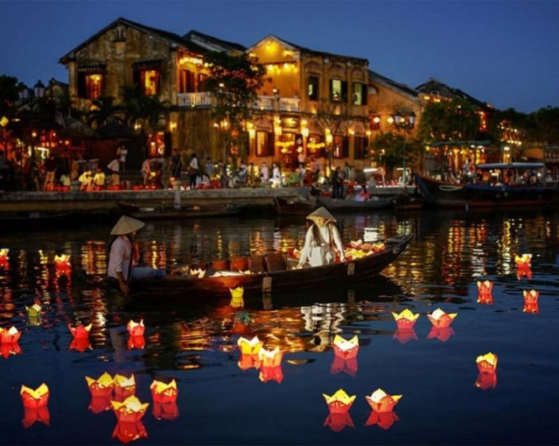 Hoi An : Hoai River Boat Trip by Night and Floating Lantern - Lighting and releasing your paper lantern