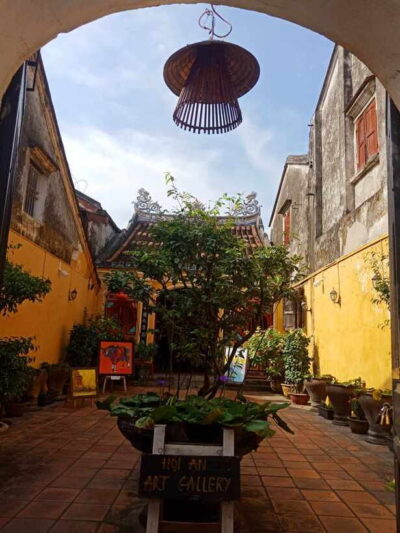 River Lantern Boat Experience with Free 5G eSIM