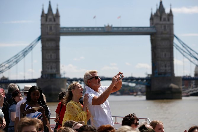 Hop-On Hop-Off Sightseeing River Cruise on the Thames - What the ride is really like onboard