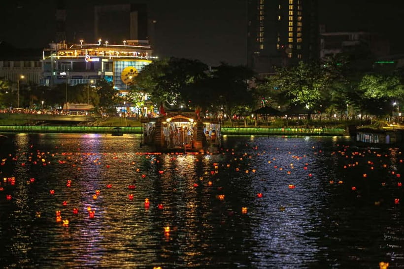 Hue: Perfume River Dinner Cruise with Traditional Show - Is the $15 Price Fair?