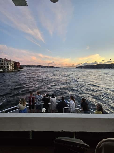 Istanbul Bosphorus: 3-Hour Day Cruise's with Asian Side Stop - Ortaköy Mosque and the bridges