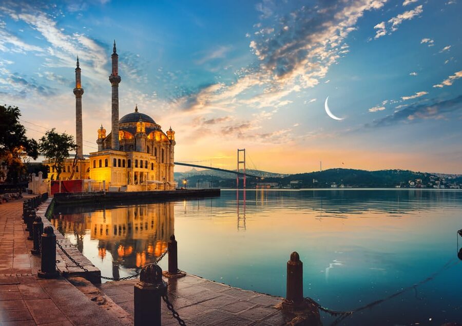 Istanbul: Bosphorus Cruise and Golden Horn Bus Tour - How much guiding will you receive?
