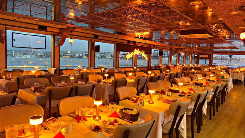 Istanbul: Bosphorus Dinner Cruise & Show with Private Table - Key points to know before booking