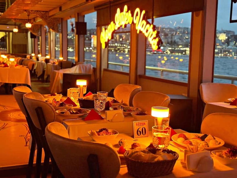Istanbul: Bosphorus Dinner Cruise & Show with Private Table - Practical details that can make the night easier