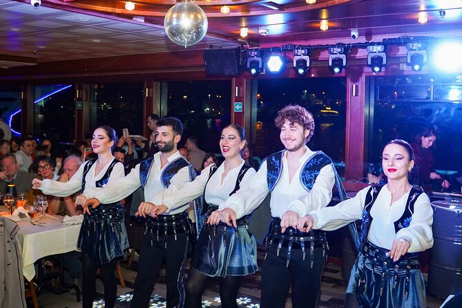Istanbul: Bosphorus Dinner Cruise with Turkish Night Show - The welcome drink and private table