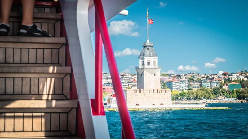 Istanbul: Bosphorus Sightseeing Cruise Tour with Audio Guide - Who should choose this cruise?