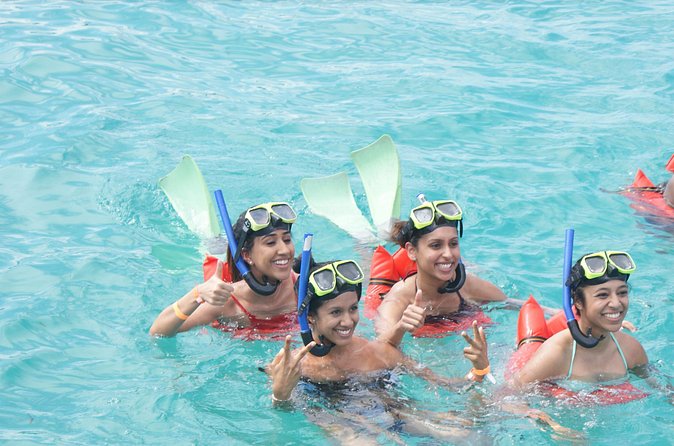 Jamaica Dunn's River Falls Party Cruise with Snorkeling - The catamaran ride along Ocho Rios