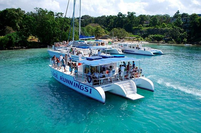Jamaica Dunn's River Falls Party Cruise with Snorkeling - Food, drinks, and the all-inclusive calculation