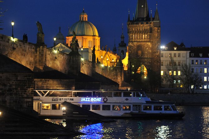Jazz Boat: Popular LIVE JAZZ dinner cruise - Who should book the Jazz Boat?
