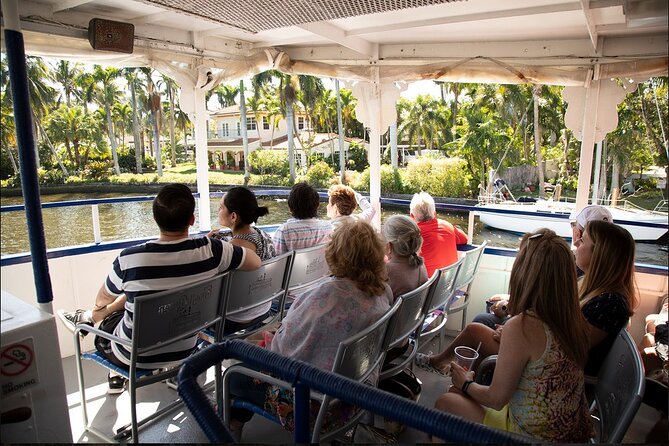 Jungle Queen Riverboat 90-Minute Narrated Sightseeing Cruise in Fort Lauderdale - What the guides add to the ride