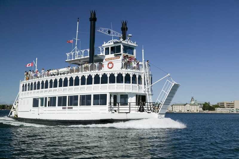 Kingston: Heart of the Thousand Islands Riverboat Cruise - Mandalay Mansion and the island homes