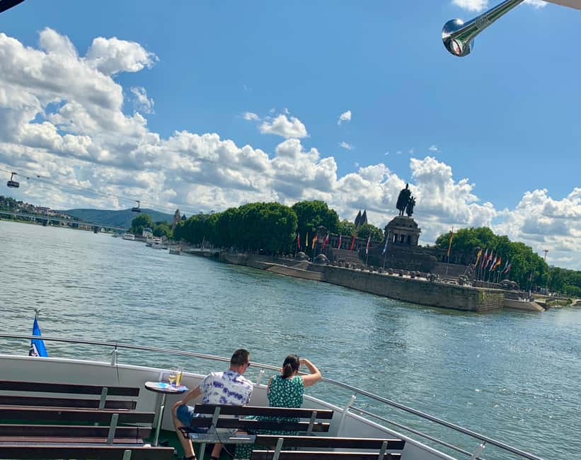 Koblenz:Rhine Valley boat tour along the castles and palaces - The Königsstuhl at Rhens and the view toward Marksburg