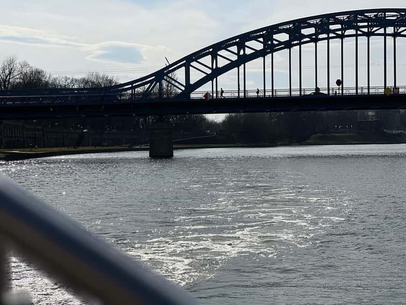 Krakow: Day or Night Vistula River Cruise with Audio Guide - The Norbertine Sisters and the first river views