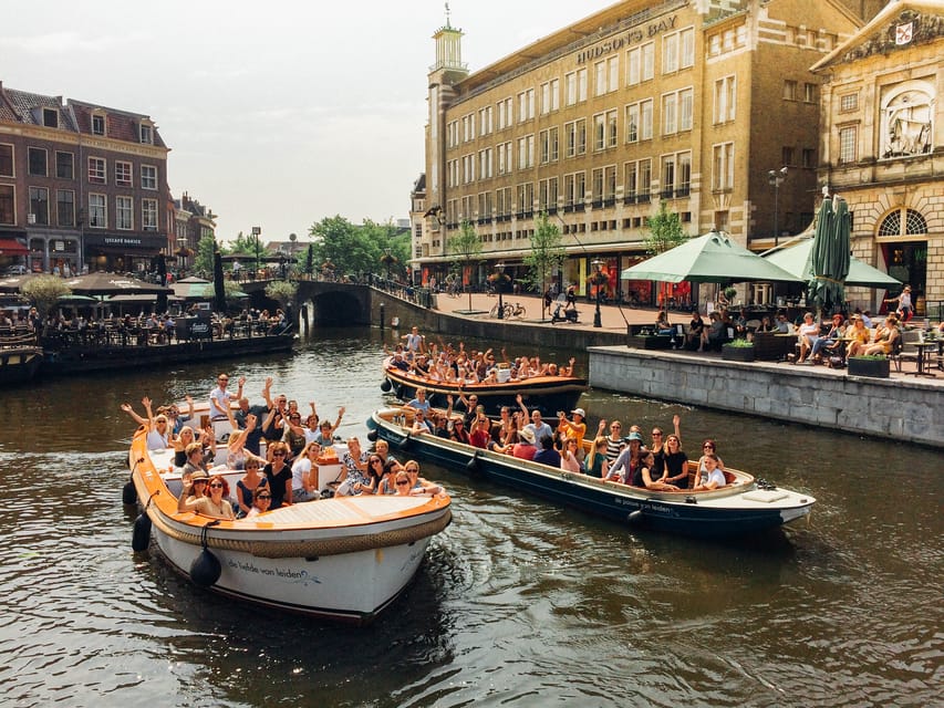 Leiden: Guided City Canal Cruise - Starting at Aalmarkt 4