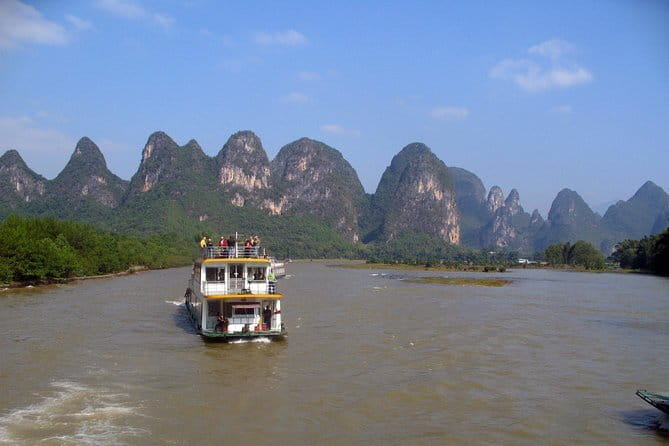 Li River Cruise and Yangshuo Private Day Tour from Guilin - An early pickup and a long ride on the water