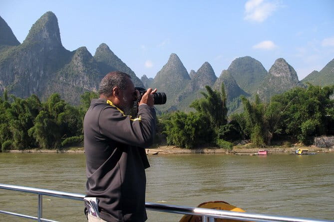 Li River Cruise and Yangshuo Private Day Tour from Guilin - What the $132 price really buys you
