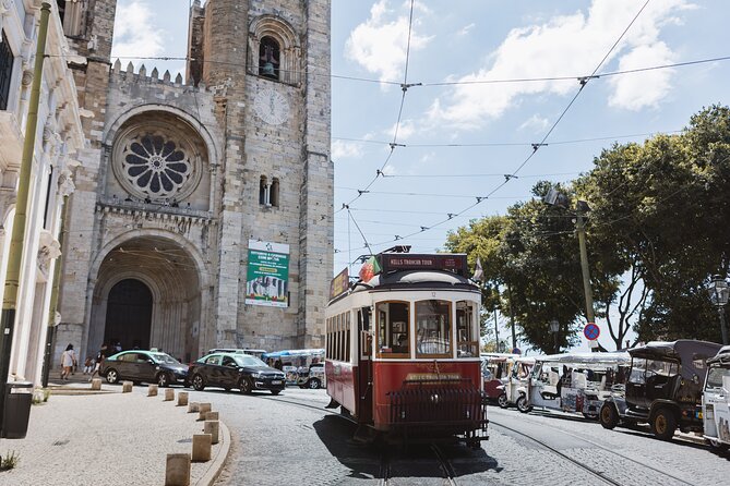 Lisbon Hop-On Hop-Off Bus, Tram Tour, River Cruise for 72/96Hour - Starting in Restauradores and central Lisbon