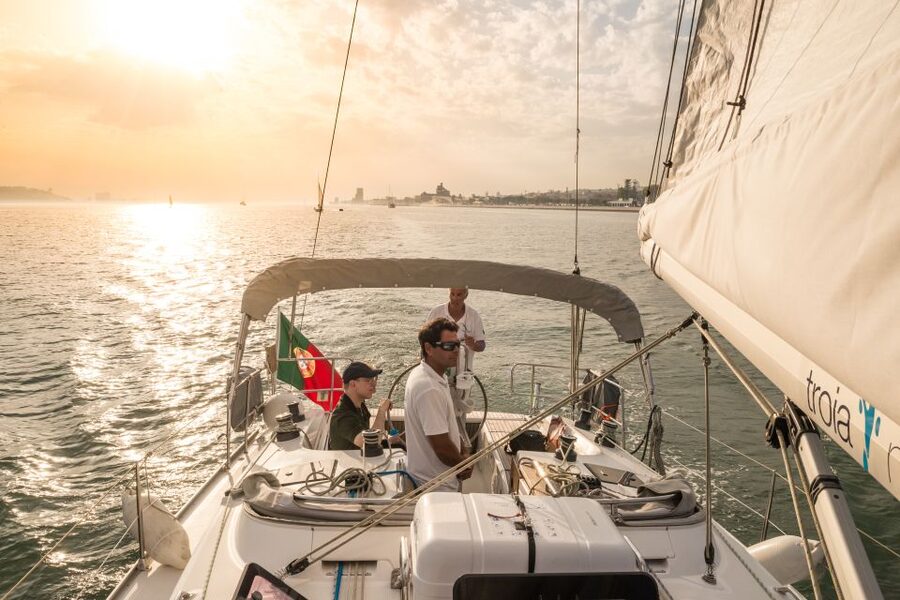 Lisbon: Private Sunset Cruise on the Tagus River with Drink - Who will enjoy this cruise most