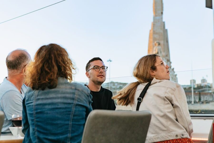 Lisbon: Sunset Cruise with Welcome Drink and Snacks - Belém Lighthouse, Tower, and the Discoveries Monument