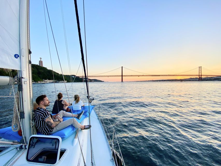 Lisbon: Tagus River Sunset Cruise with Drinks - Belém at sunset