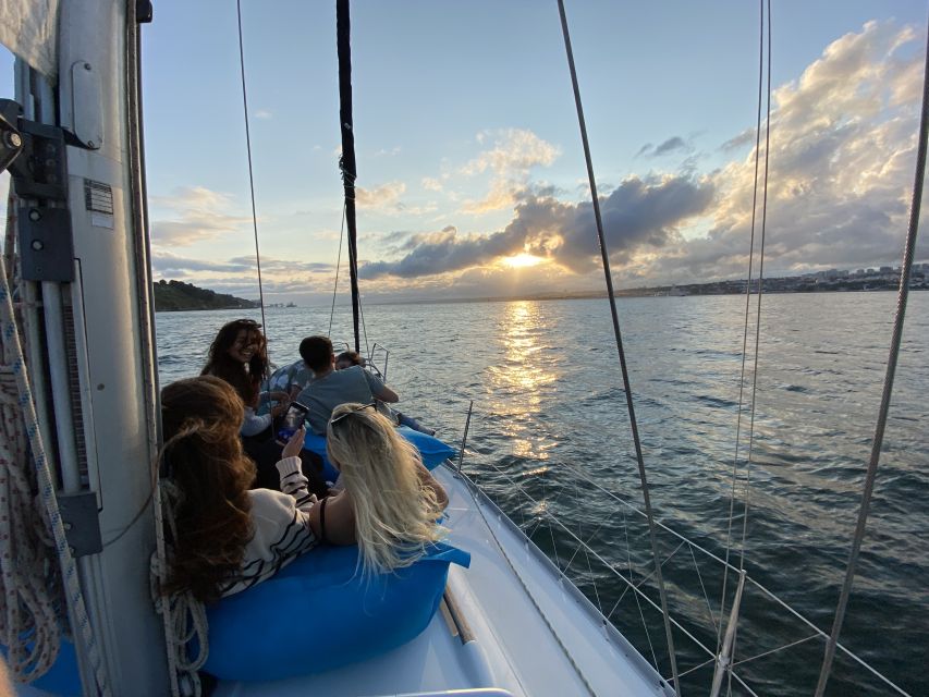 Lisbon: Tagus River Sunset Cruise with Drinks - Drinks, music, and the relaxed pace