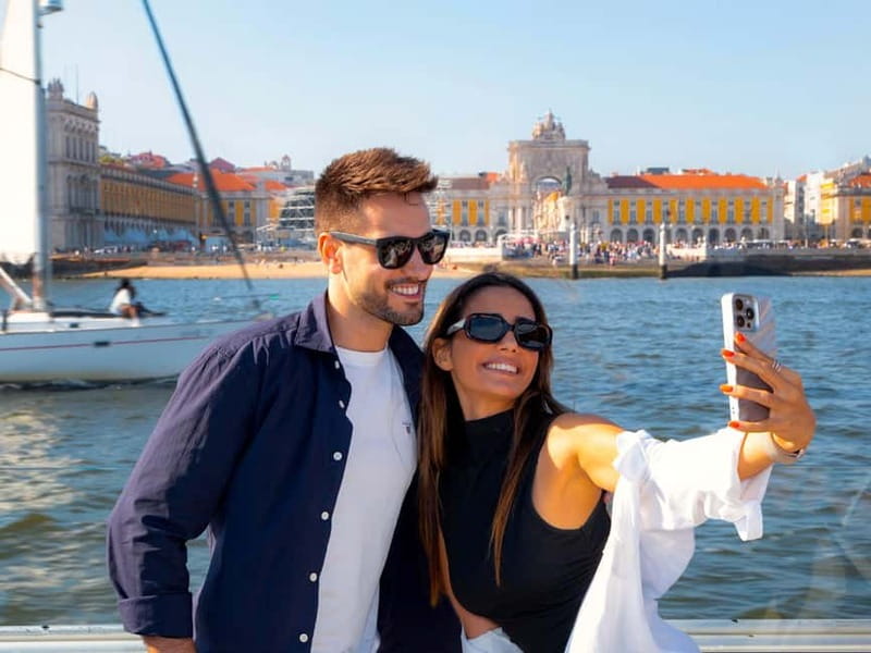 Lisbon: Tejo River Sightseeing Cruise - Starting beside Praça do Comércio