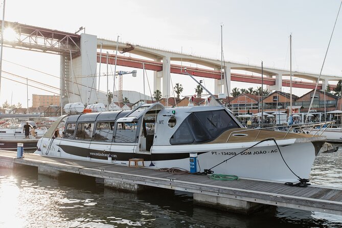Lisbon – Vinho Verde Wine Premium Boat Experience - MAAT and the Electricity Museum by river