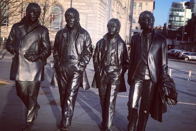 Liverpool: 50-Minute Mersey River Cruise - The return trip and final views