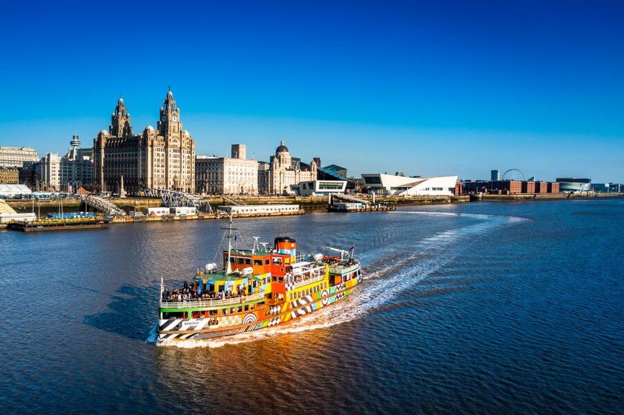 Liverpool: Sightseeing River Cruise on the Mersey River - The Three Graces and the Royal Liver Building
