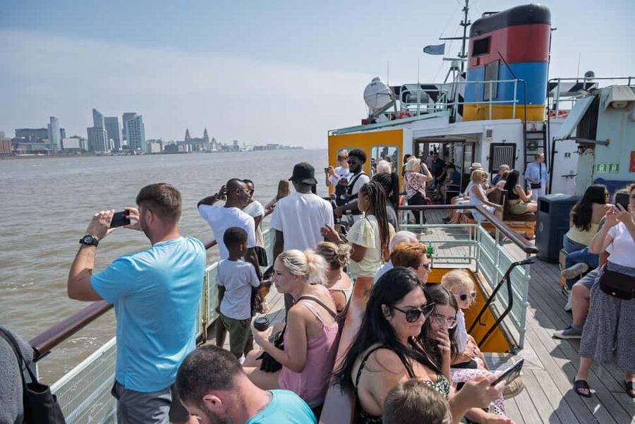 Liverpool: Sightseeing River Cruise on the Mersey River - Liverpool Cathedral and the wider city view