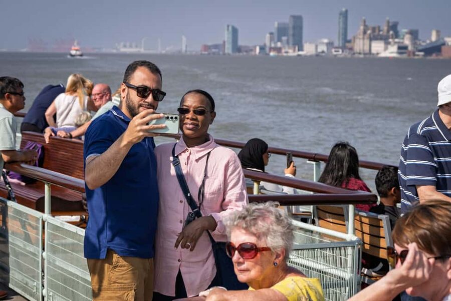 Liverpool: Sightseeing River Cruise on the Mersey River - Timing, price, and what you receive