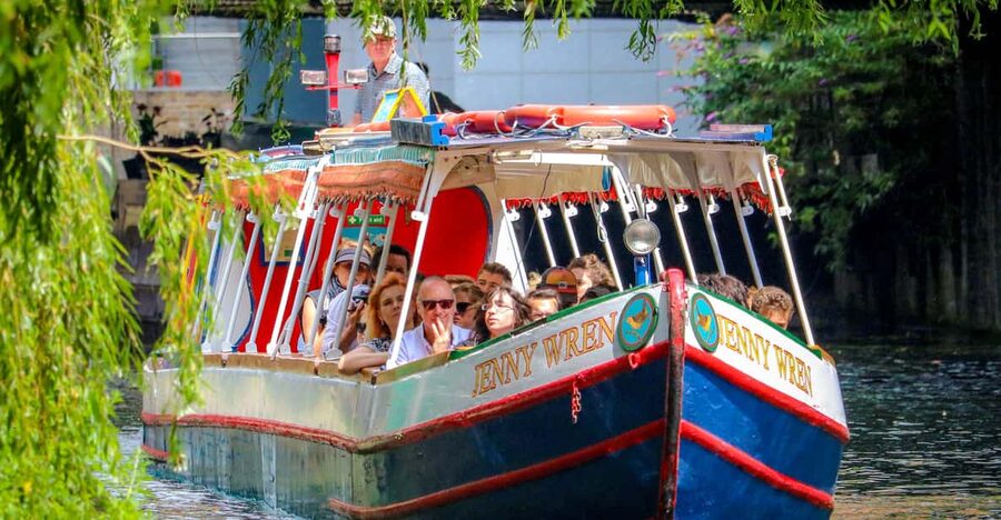 London: Canal Boat Ride on Camden Lock - Comfort, shelter, and what to bring