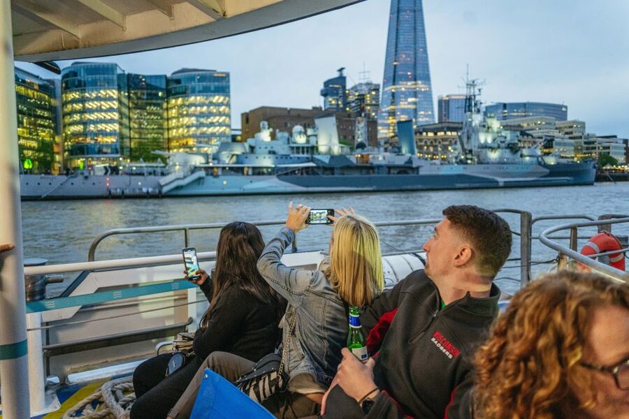 London: Ghost Walk and River Thames Boat Ride - St James’s Palace adds royal intrigue