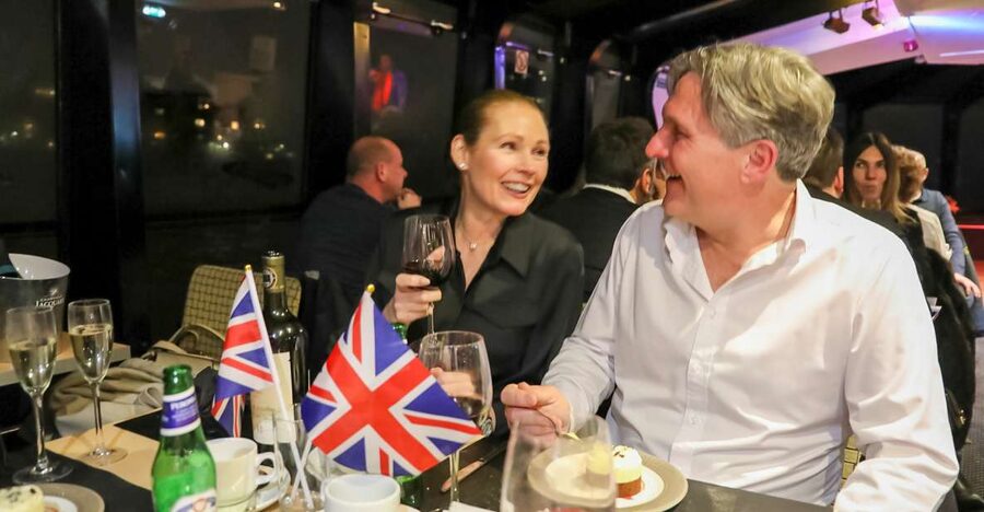 London: River Thames Dinner Cruise - Is $94 good value for London?