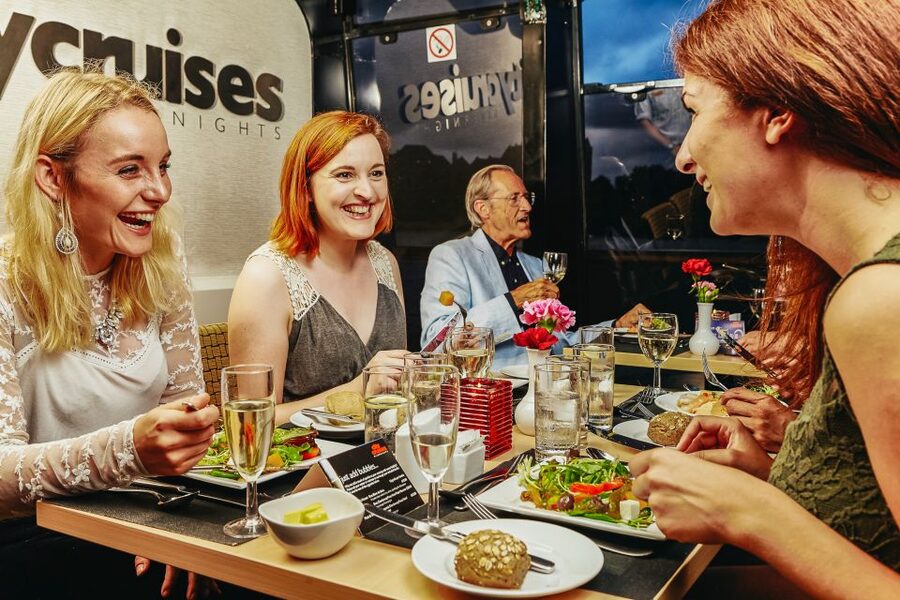 London: River Thames Dinner Cruise - Practical tips for a smoother evening