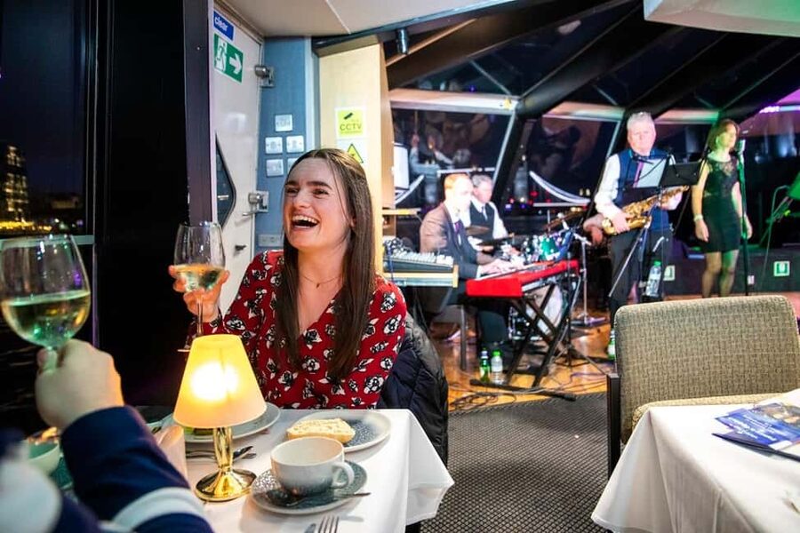 London: River Thames Dinner Cruise with Live Jazz - Quick takeaways