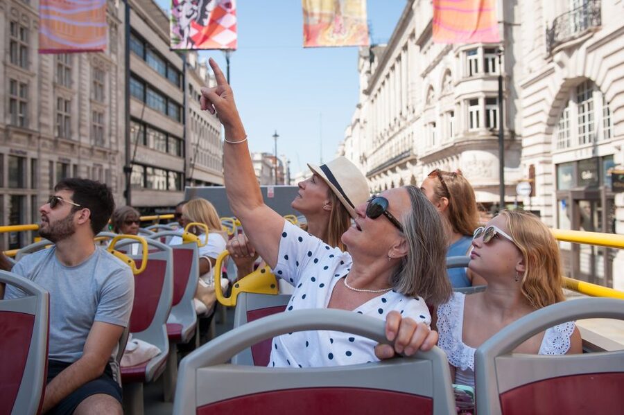 London: Tootbus Hop-on Hop-off (Optional River Cruise) - Green Route: useful coverage, limited departures
