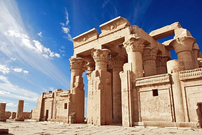 Luxury 4-Day 3-Night Nile Cruise from Aswan to Luxor - Day 2: Kom Ombo and the remarkably preserved Edfu Temple