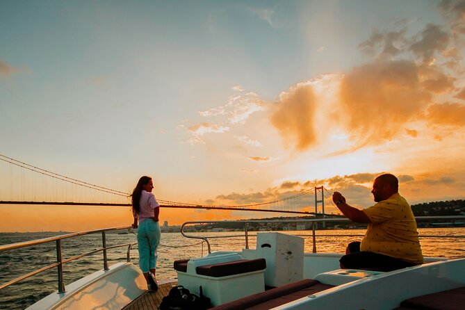 Luxury Sunset Yacht Cruise on the Bosphorus – Refresh & Relax - What the guide and crew add